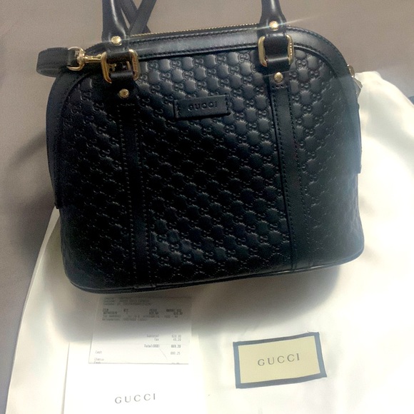 Gucci handbag. Only used once. - Picture 1 of 5